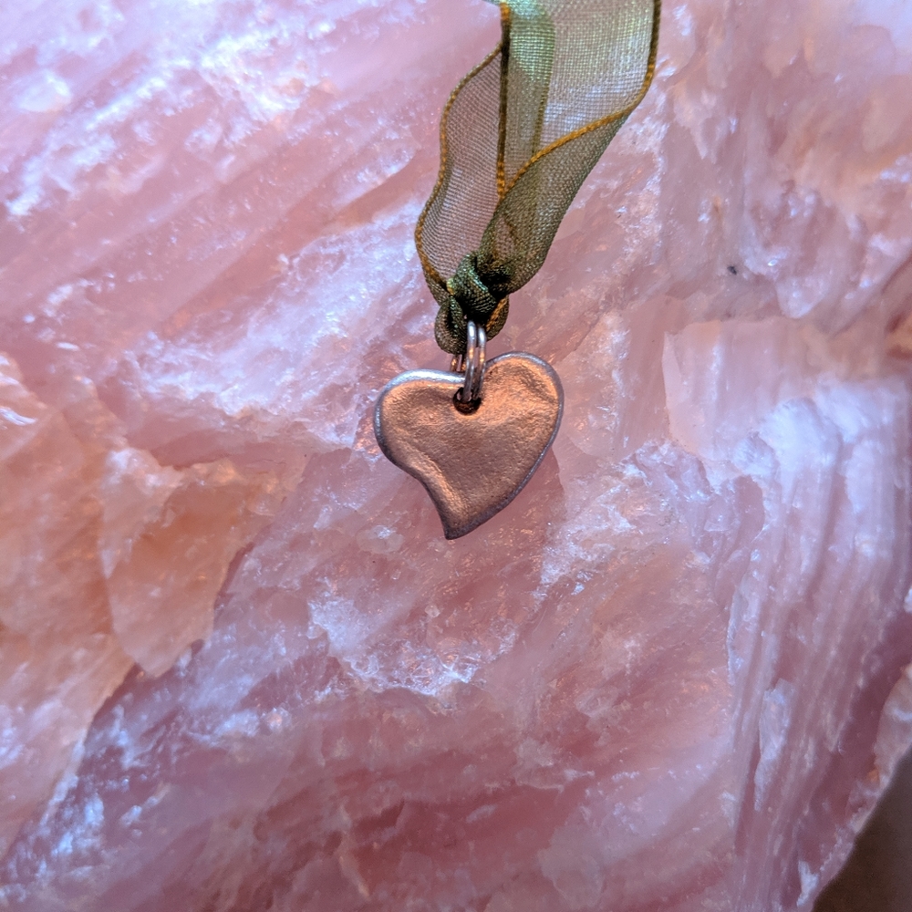 Handmade silver Heart pendant silk ribbon necklace - Picture 5 of 6